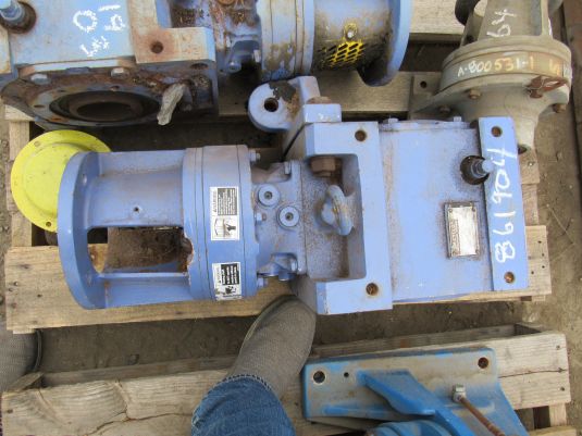 Used SM Cyclo RT Angle Hollow Shaft Reducer 14.8HP, 1750 RPM, 39:1 Ratio