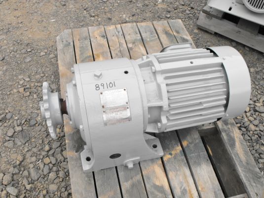 Hitachi Integral Gearmotor, 7-1/2HP, 180 RPM