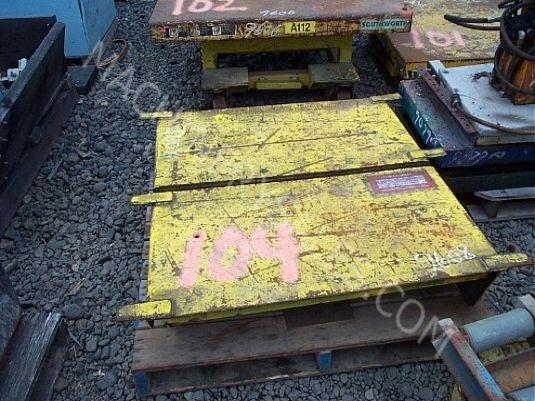 American Pneumatic Model 1070 Scissor Lift Powered